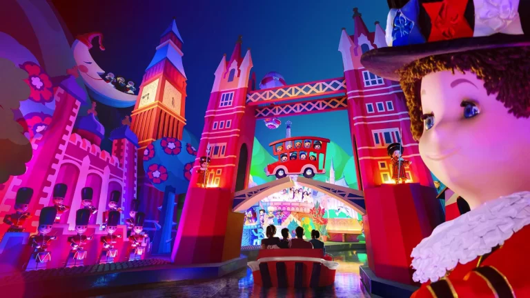 It’s A Small World na maandenlange renovatie weer open in Disneyland Paris